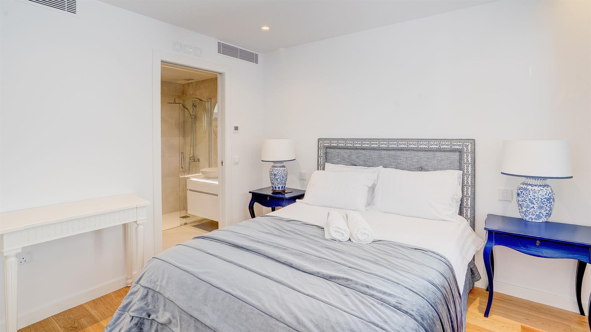 Image of House - 4 Bedrooms - 2 Bathrooms for Sale in North Gorge-Gibraltar, Image 16